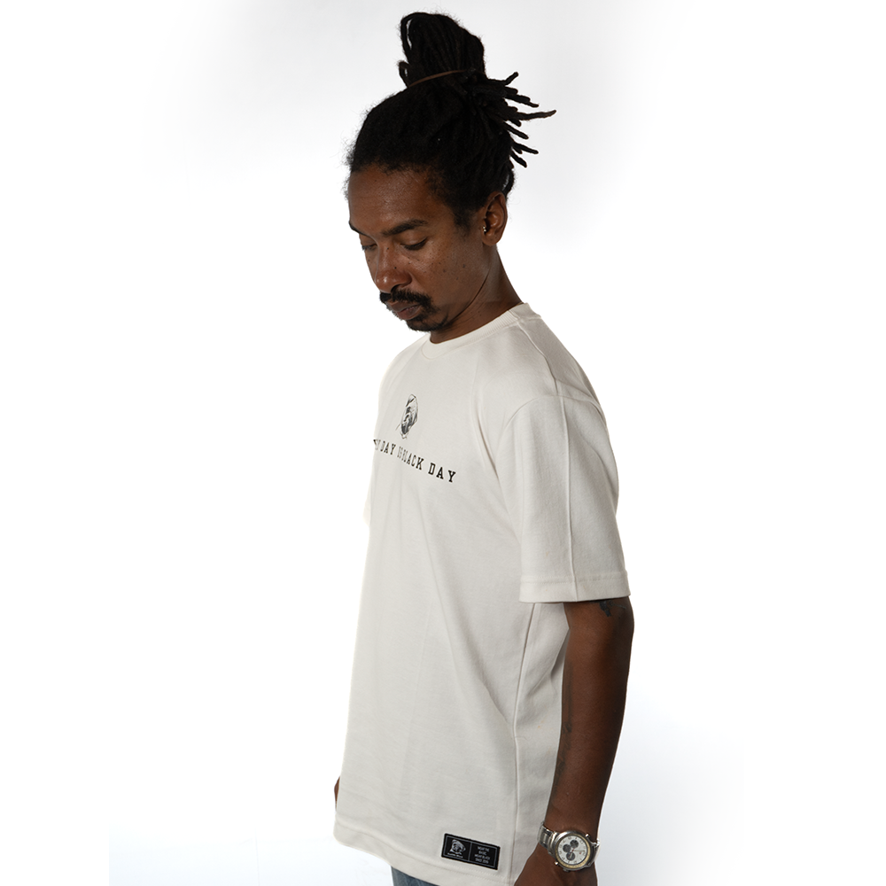 OVERSIZED HEART EMOTION