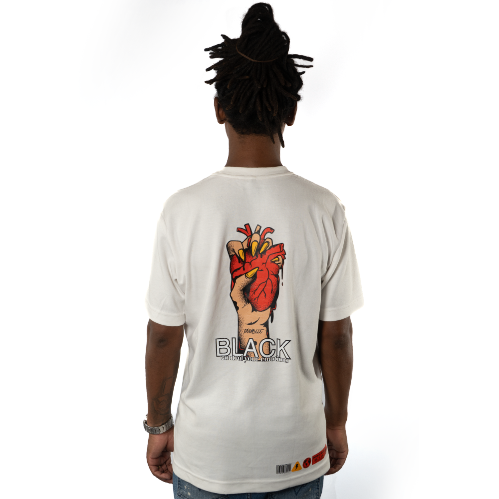 OVERSIZED HEART EMOTION